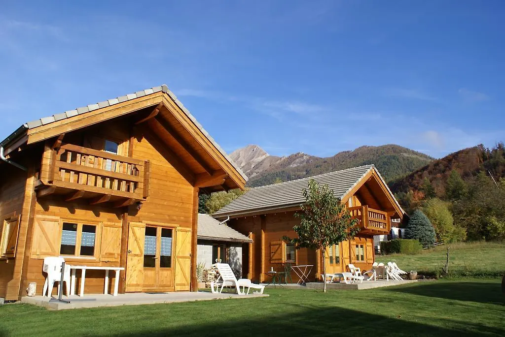 Chalets De Combebelle contacts